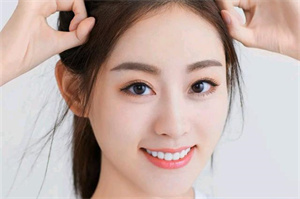 Cooperation and competition in the coexistence of men and women